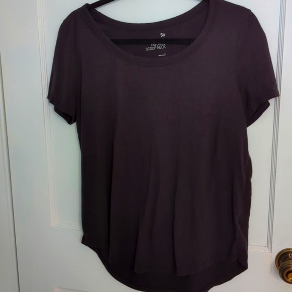 So Favorite Scoop Neck Sz L Short Sleeve Black TShirt